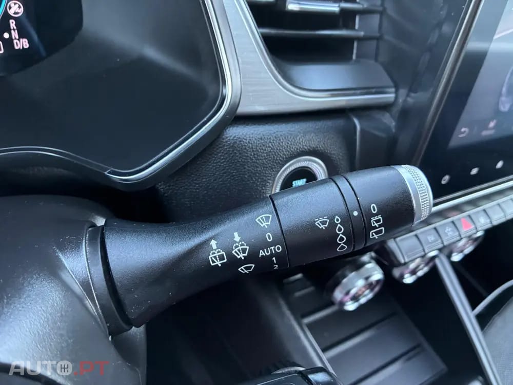 Renault Captur 1.6 HYBRID E-TECH INTENS