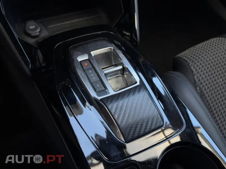 Peugeot E-2008 50 kWh GT