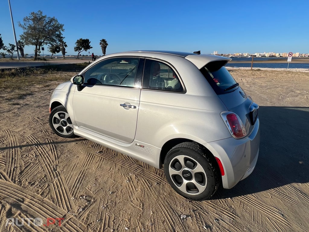 Fiat 500e Elétrica