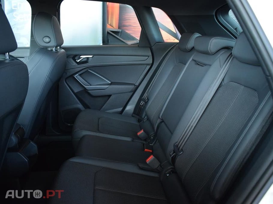 Audi Q3 35 TDI S line S tronic