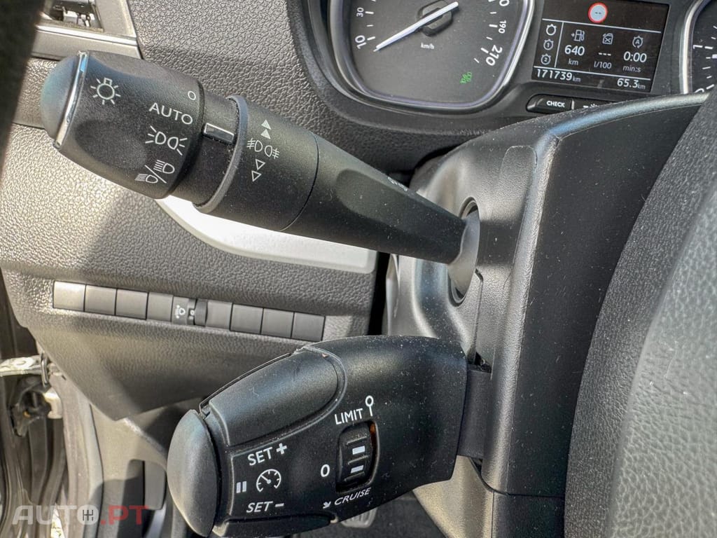 Peugeot Traveller 1.5 HDI 9 LUG. LONGA ALLURE