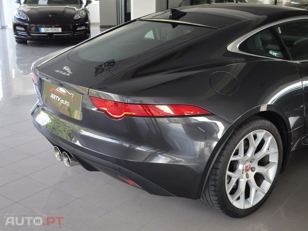 Jaguar F-Type 3.0 V6 S/C Auto