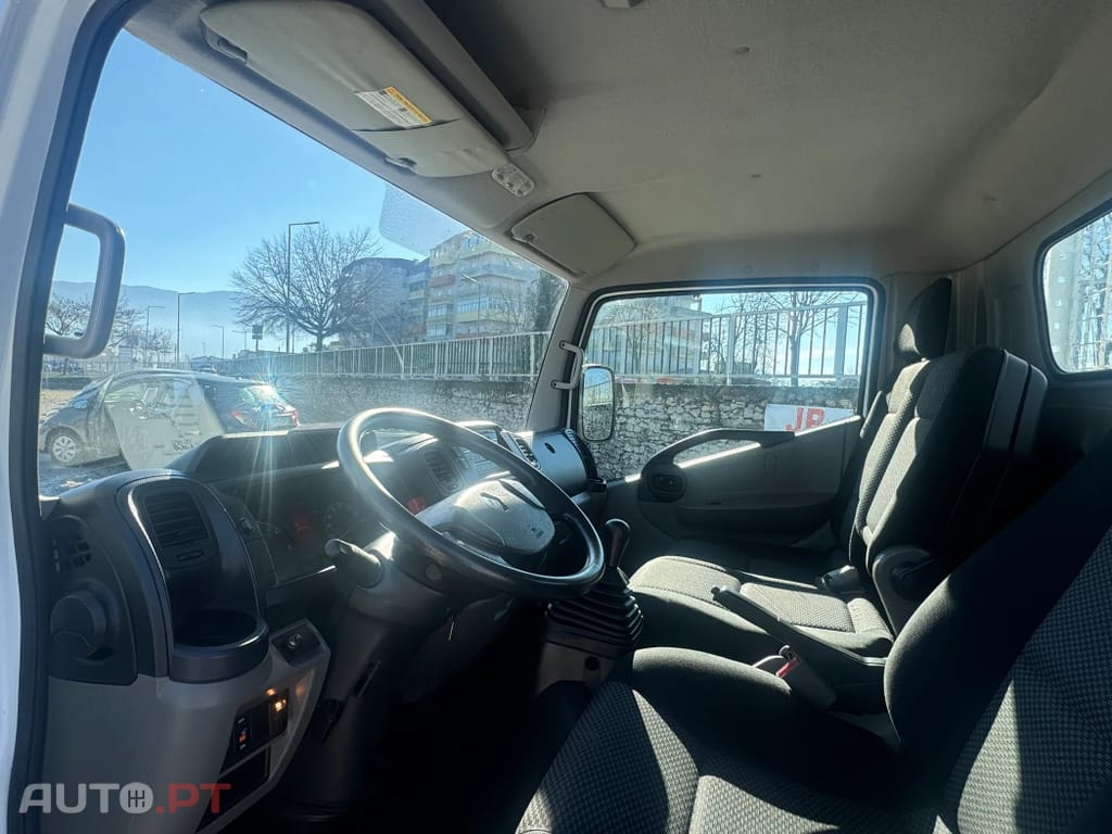 Nissan Cabstar 2.5 dCi 35.14/1 C.Aço Basculante