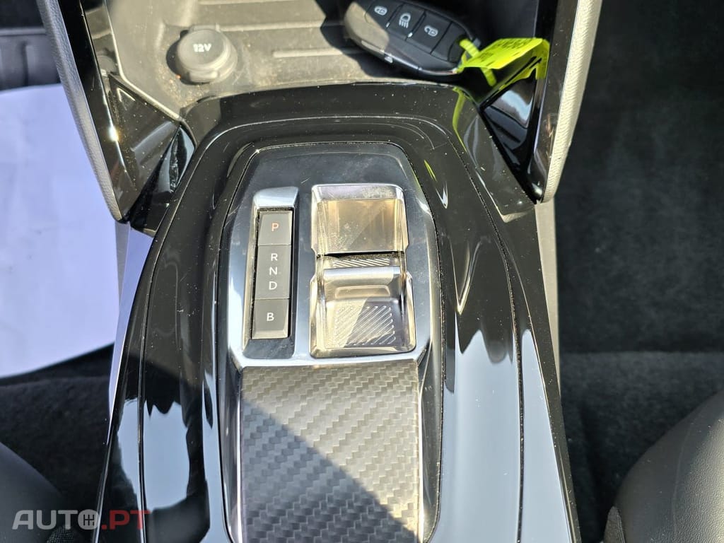 Peugeot E-2008 Allure