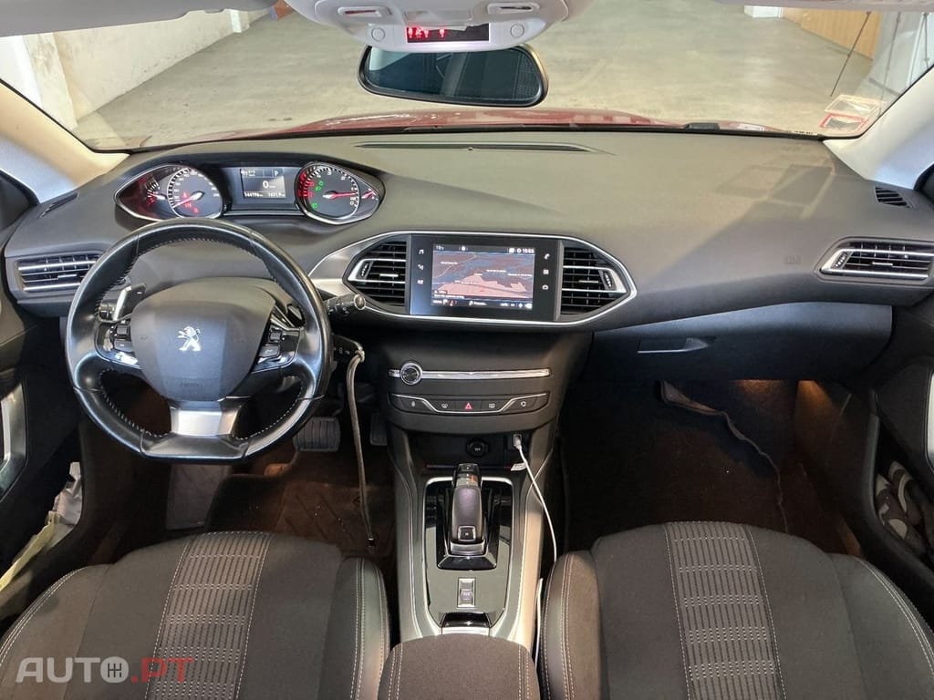 Peugeot 308 1.5 BlueHDi Allure EAT8