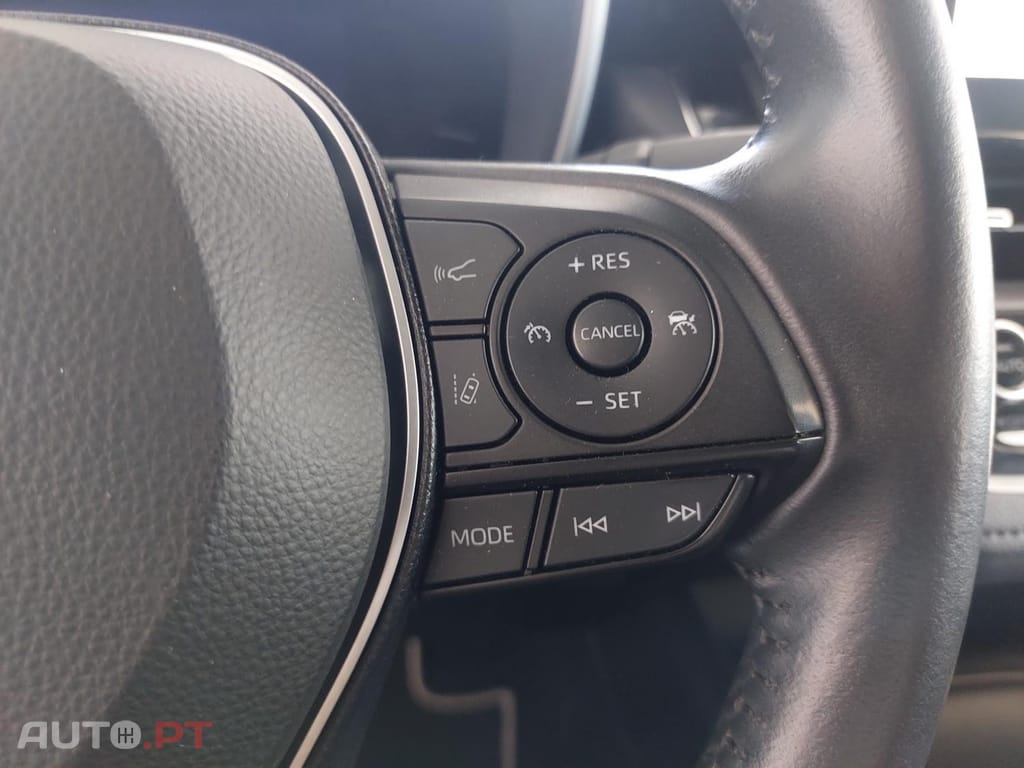 Toyota Corolla 1.8 Hybrid Exclusive