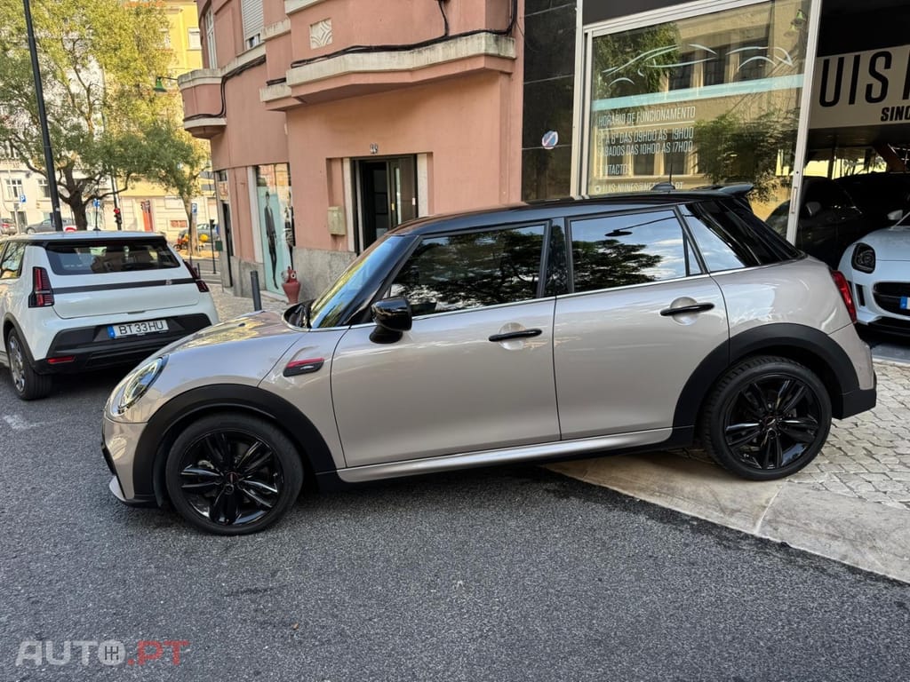 MINI Cooper Cooper S Premium JCW Auto