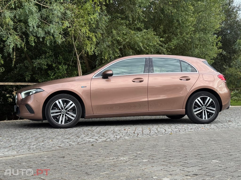 Mercedes-Benz A 250 e Progressive