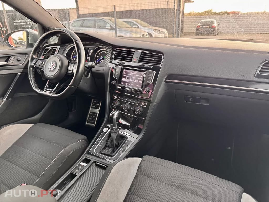 Volkswagen Golf R 2.0 TSI OPF 4Motion DSG