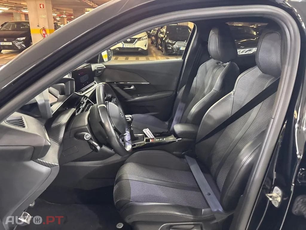Peugeot 2008 1.2 PureTech GT