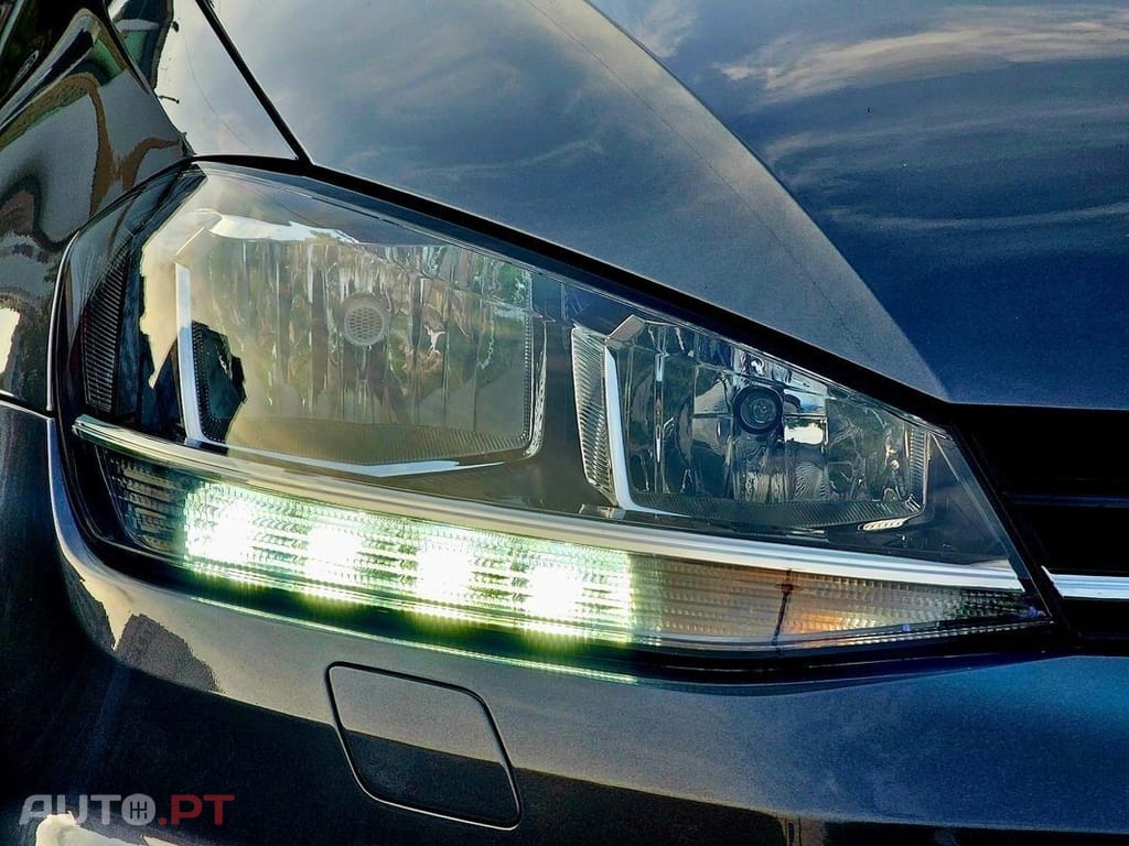 Volkswagen Golf 1.0 TSI Confortline