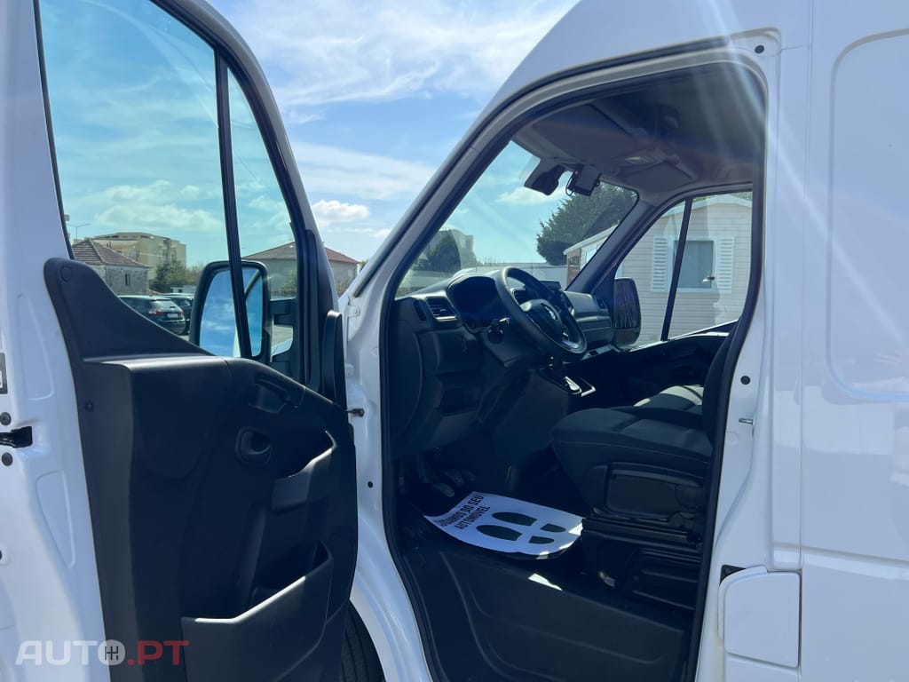 Renault Master 2.3 dCi L4 3.5T CD RD