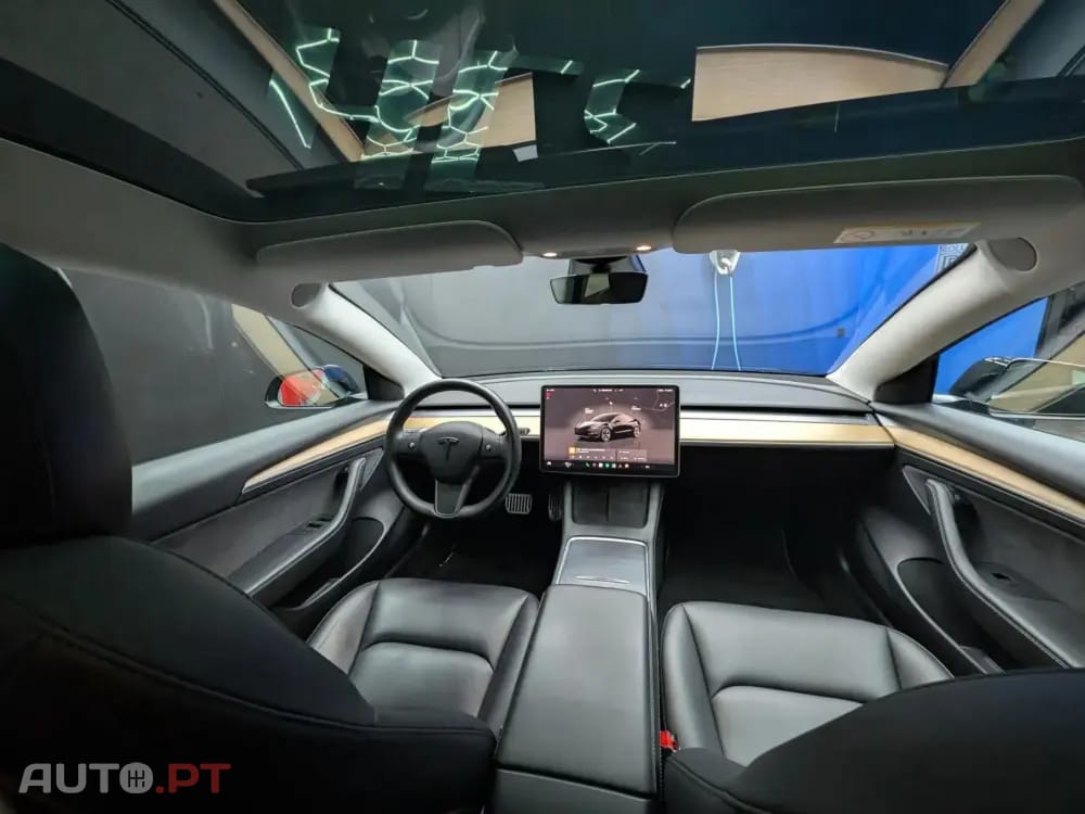 Tesla Model 3 Standard Range Plus RWD