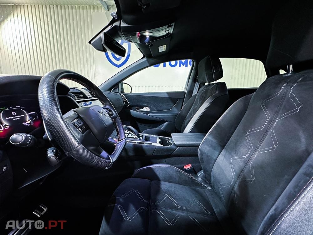 DS DS7 Crossback E-Tense Performance Line EAT8