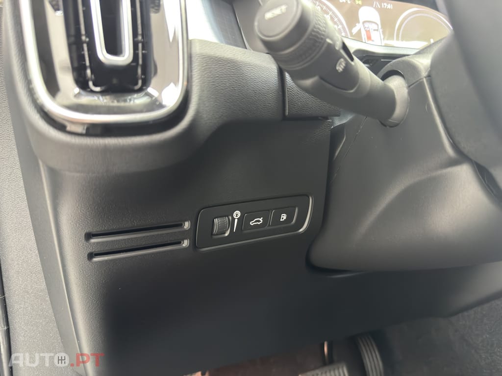 Volvo XC40 1.5 T5 PHEV Inscription Expression