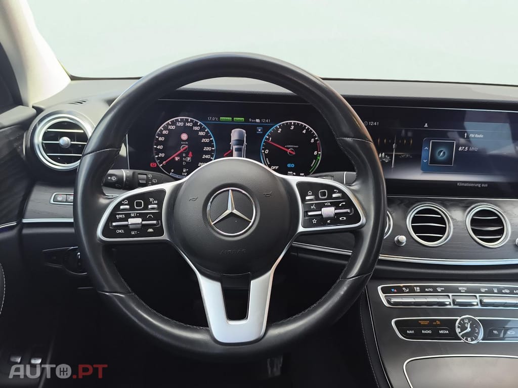 Mercedes-Benz E 300 de 9G-TRONIC AMG Line