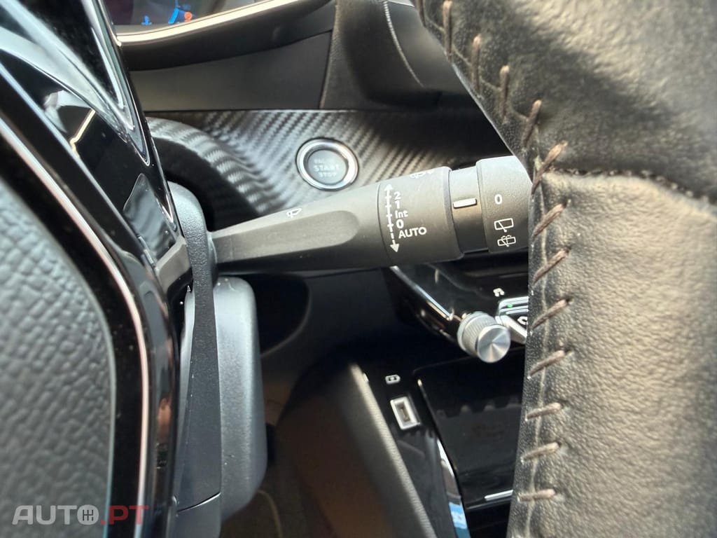 Peugeot 2008 1.2 PureTech Allure