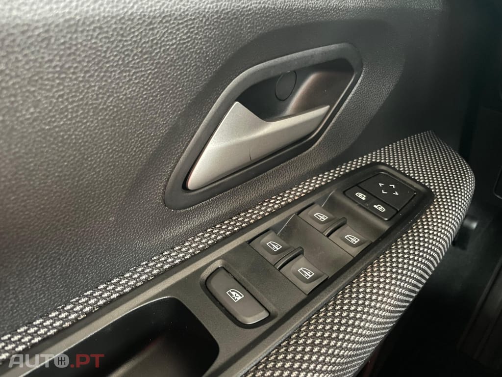 Dacia Sandero 1.0 ECO-G Essential Bi-Fuel