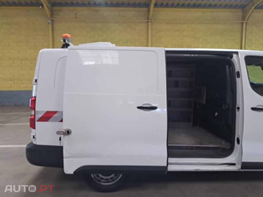 Citroen Jumpy 2.0 BlueHDi XL Driver