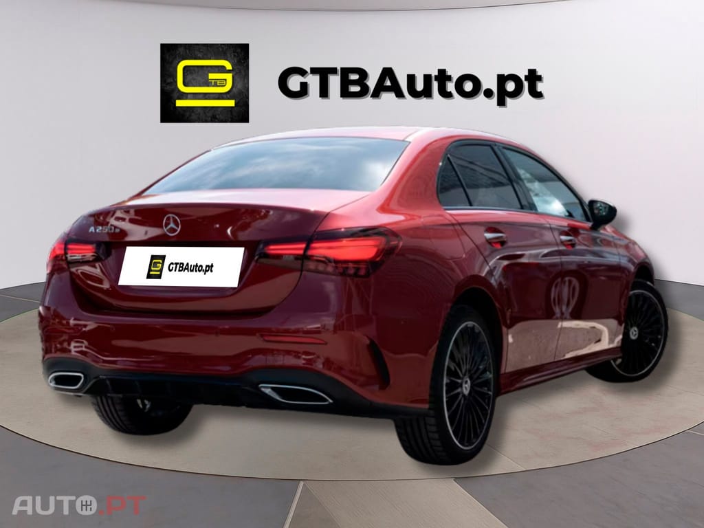 Mercedes-Benz A 250 I.V.A DEDUTIVEL e AMG