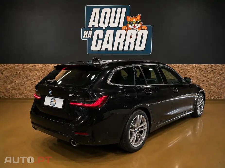 BMW 320 e xDrive Aut. — fotografia 4
