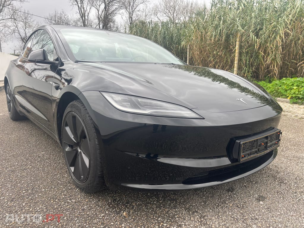 Tesla Model 3 Standard Range Plus RWD