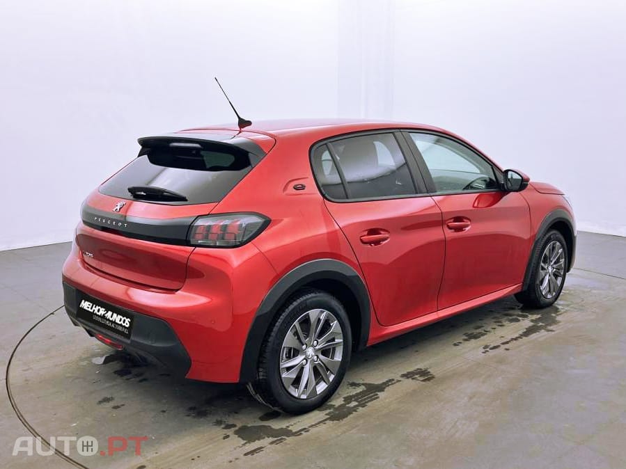 Peugeot E-208 50 kWh Style