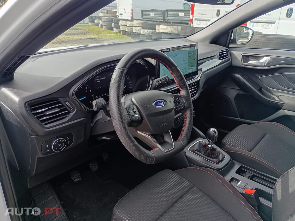 Ford Focus SW 1.0 EcoBoost MHEV ST-Line