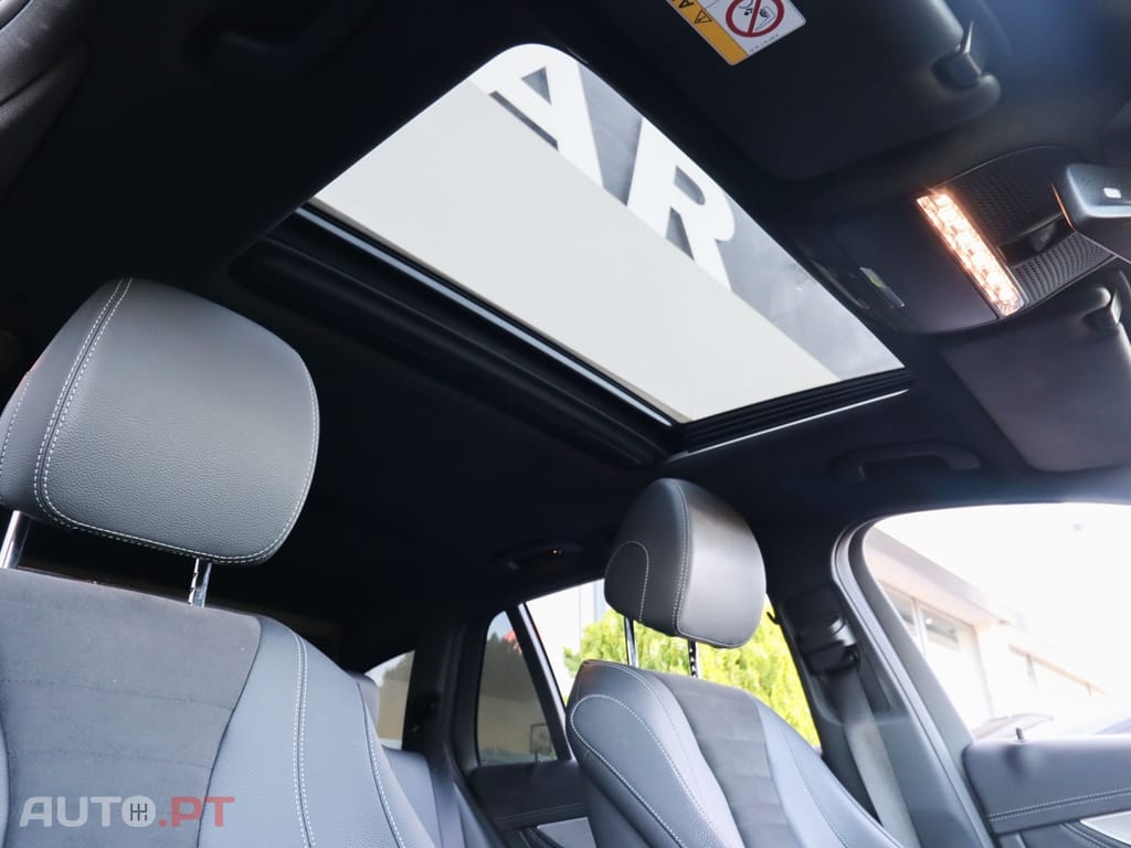 Mercedes-Benz E 300 Amg Line