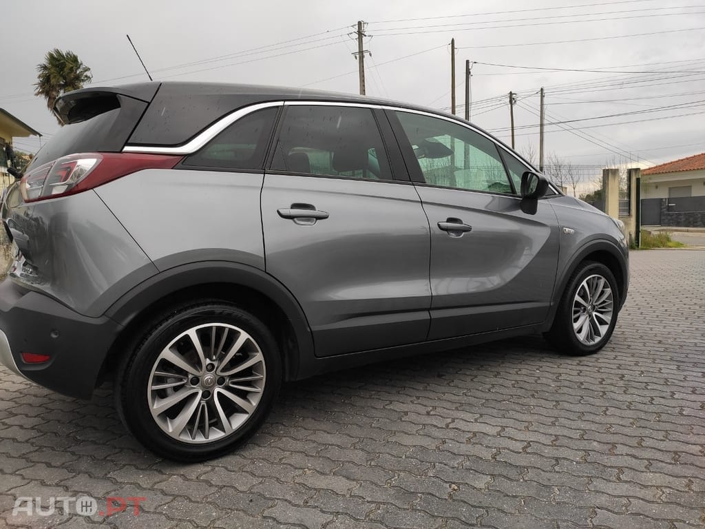 Opel Crossland X 1.2 T Innovation J17