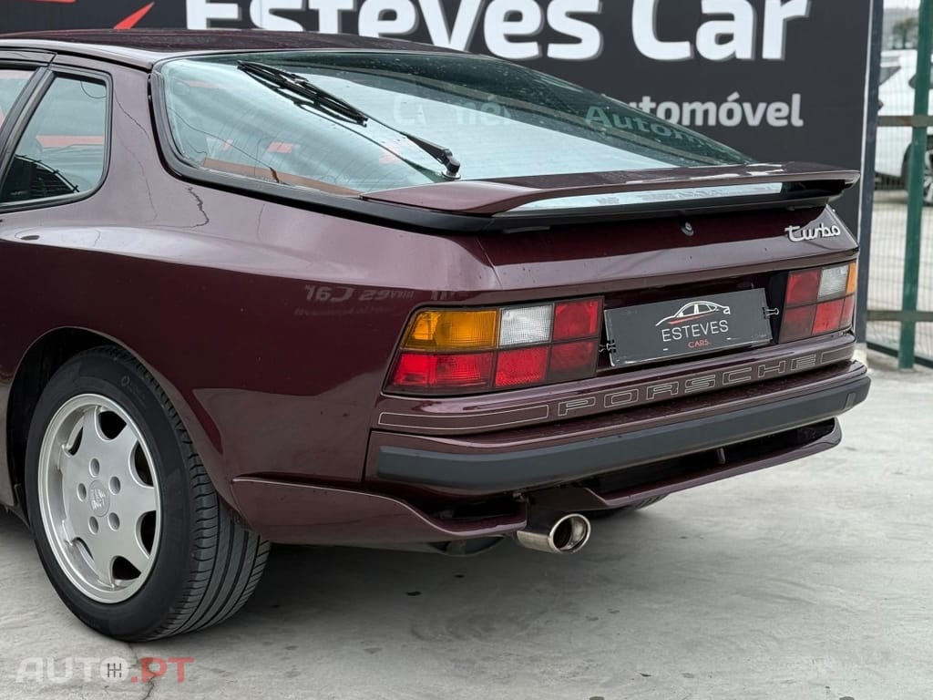 Porsche 944 Turbo