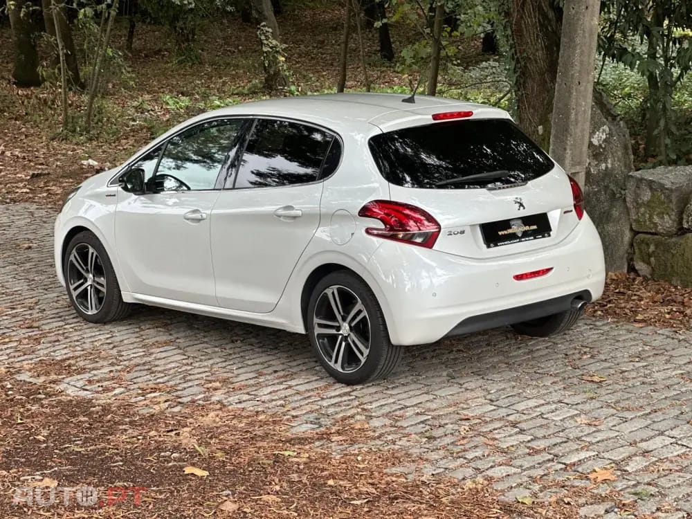 Peugeot 208 1.2 PureTech GT Line