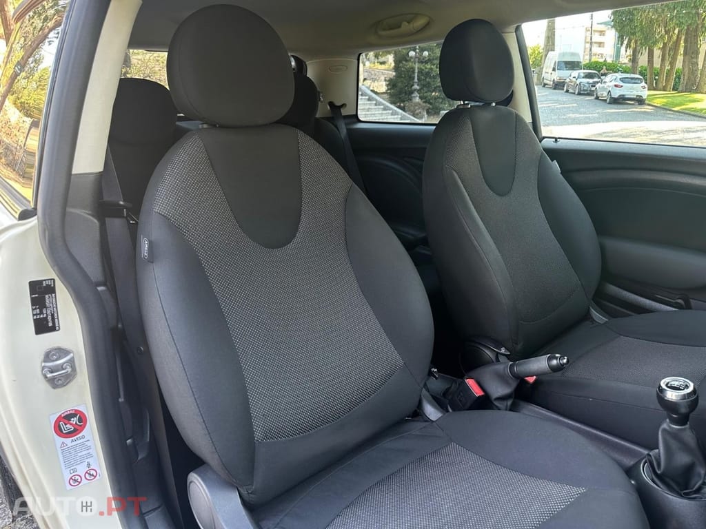 MINI Cooper One 1.6