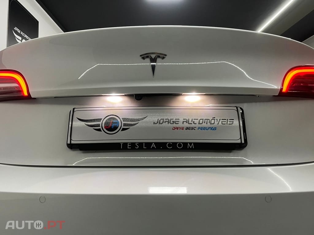 Tesla Model 3 Standard RWD Plus