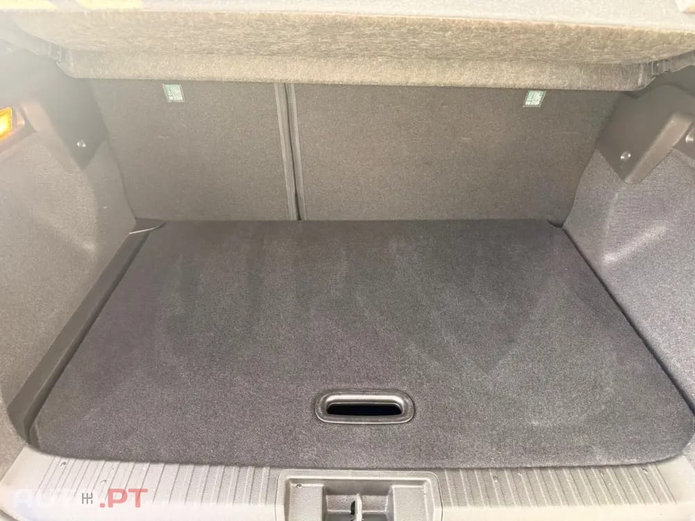 Renault Captur 1.5 dCi Exclusive EDC — fotografia 27