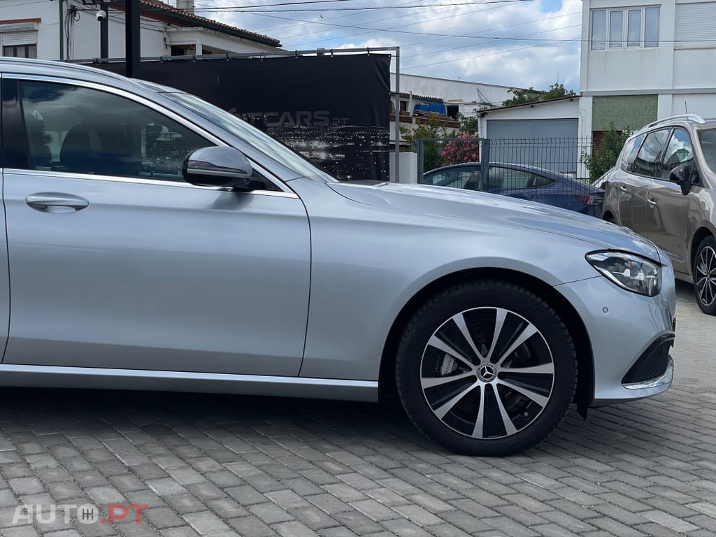 Mercedes-Benz E 300 de Avantgarde 4Matic