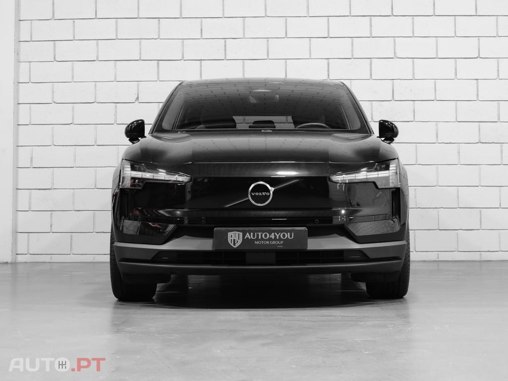 Volvo EX30 69 kWh Twin Motor Plus