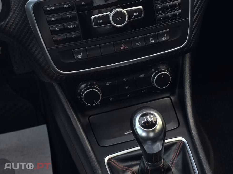 Mercedes-Benz A 200 d AMG LINE
