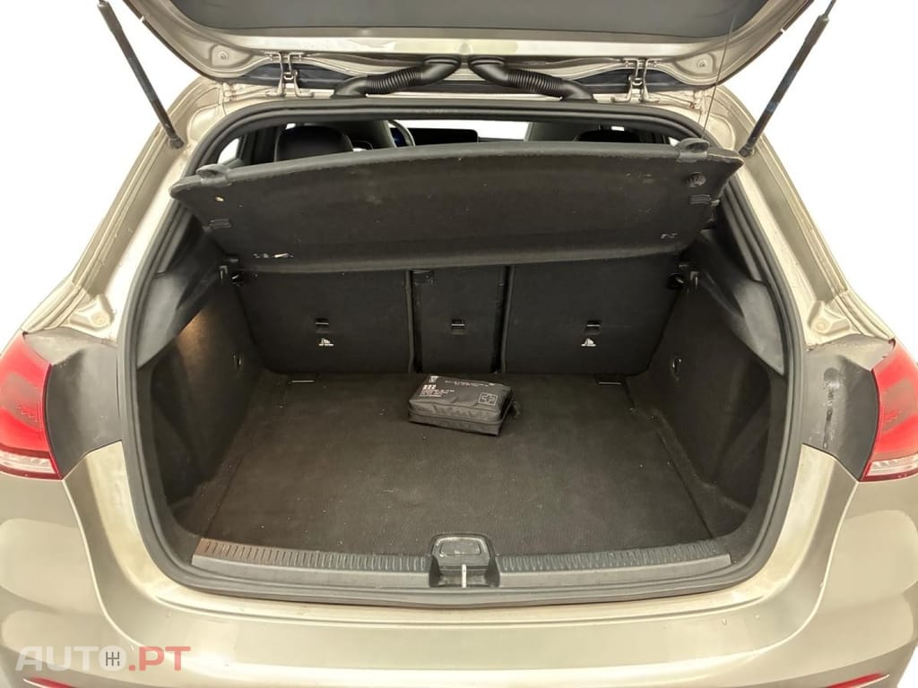 Mercedes-Benz A 200 7G-DCT AMG Line