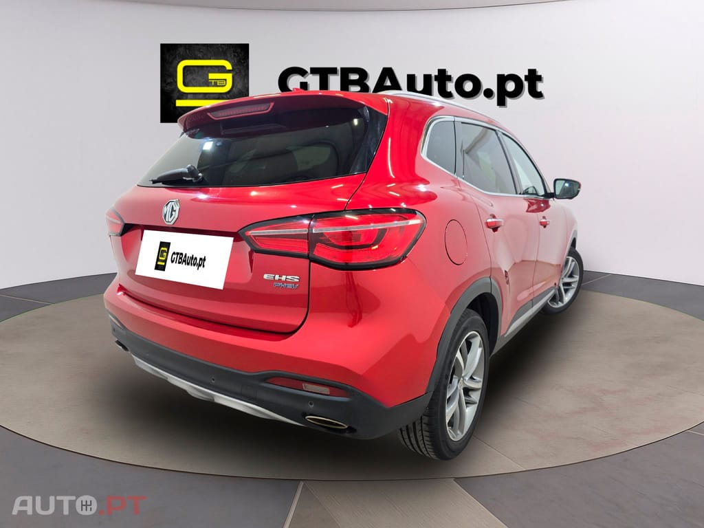 MG EHS PHEV Hybrid Luxury