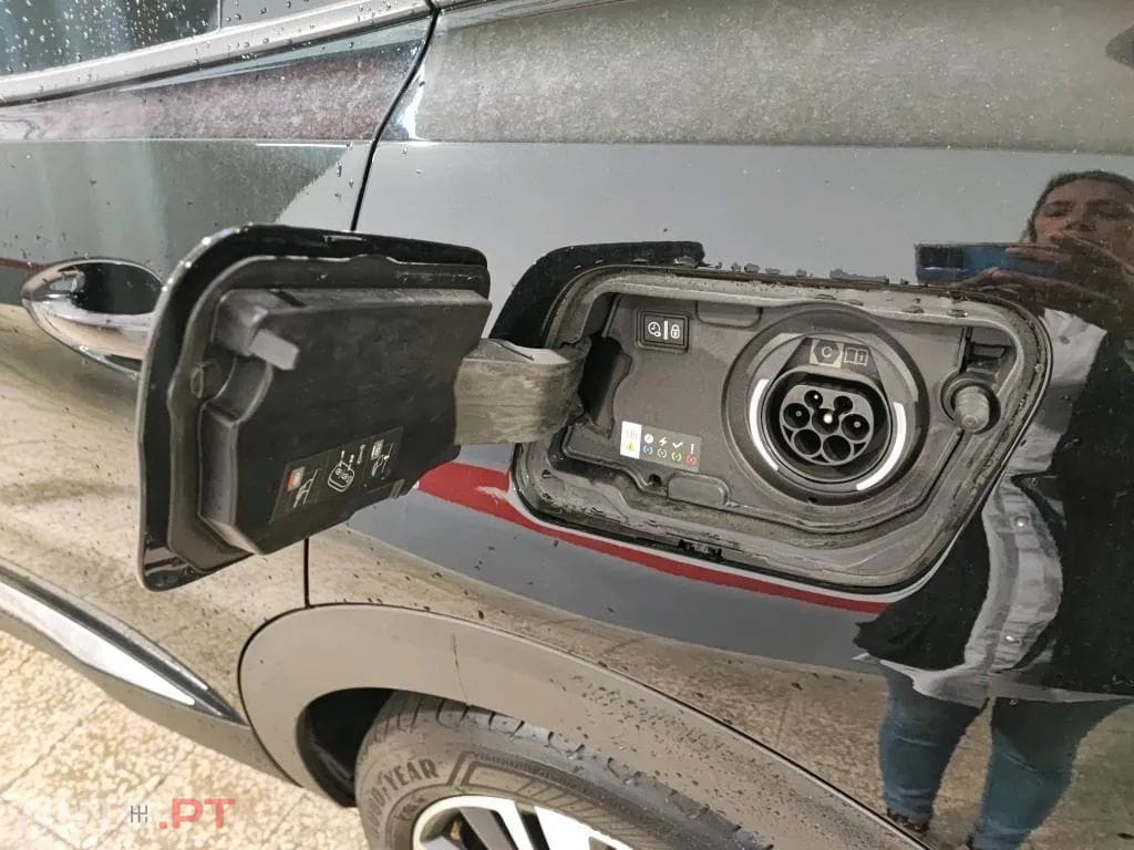Peugeot 3008 1.6 Hybrid Allure Pack e-EAT8