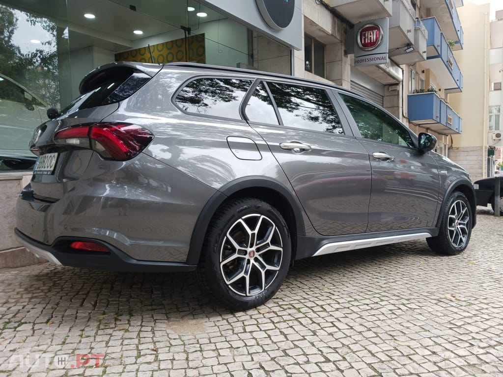 Fiat Tipo 1.0 GSE T3 Cross