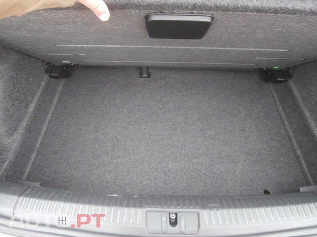 Volkswagen Polo 1.4 TDi Confortline Nav