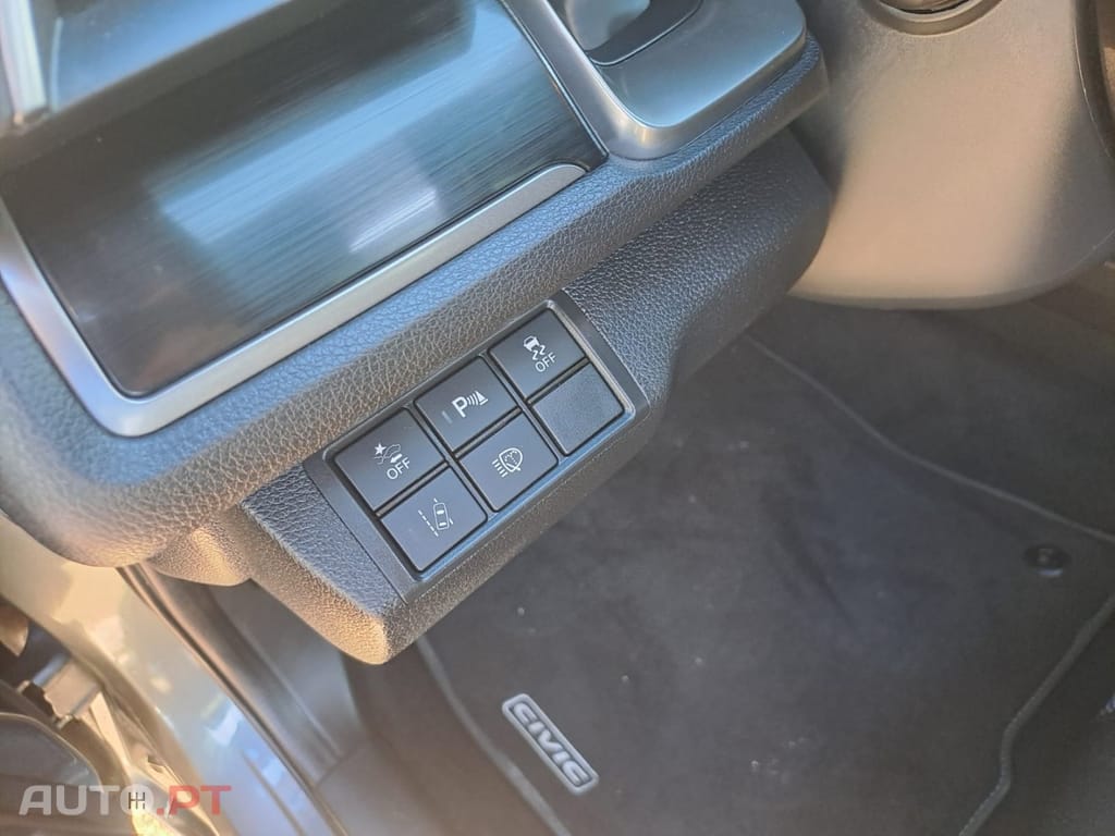 Honda Civic 1.0 i-VTEC Executive Premium CVT