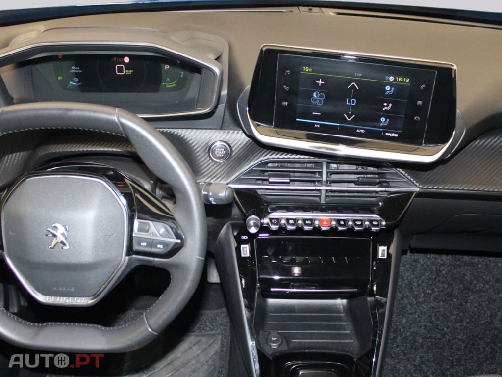 Peugeot E-2008 ALLURE PACK 
