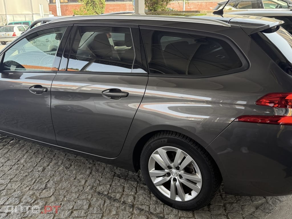 Peugeot 308 SW 1.2 PureTech Allure