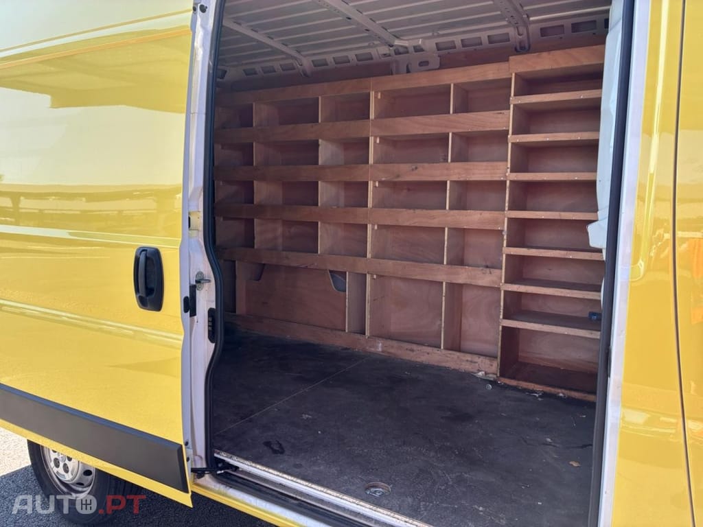 Peugeot Boxer 2.0 BlueHDi 333 L2H2 Asphalt