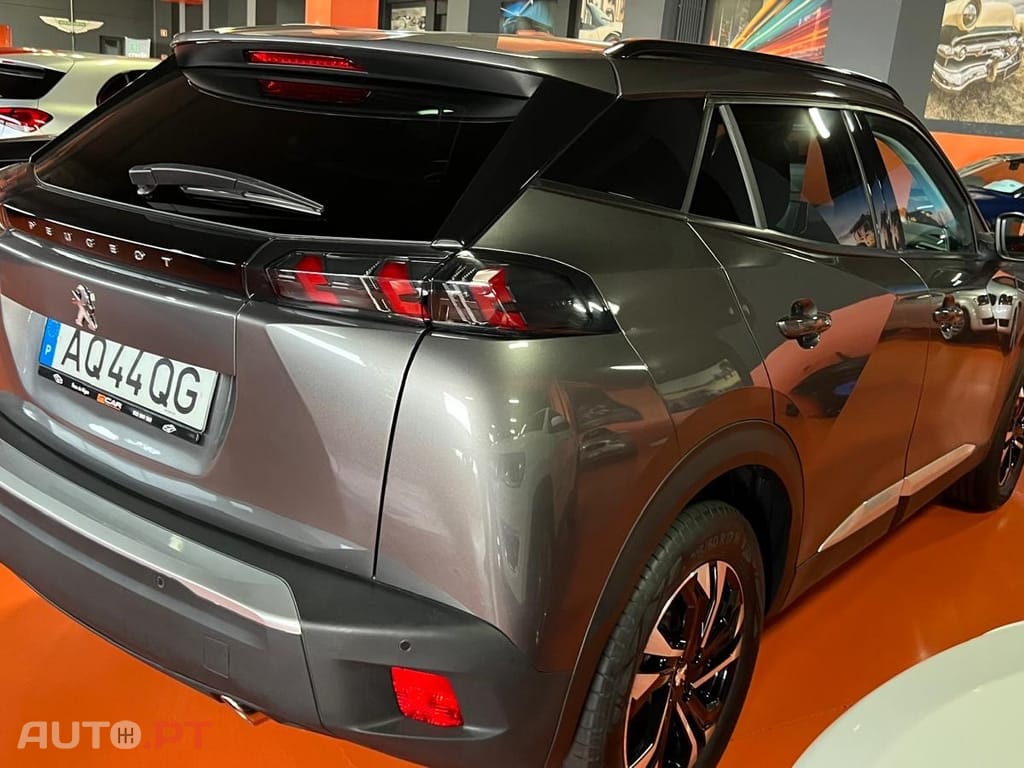 Peugeot 2008 LOUNGE  S&S