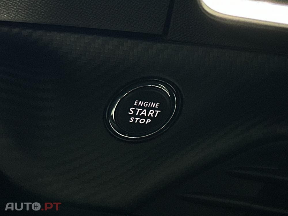 Peugeot E-208 51 kWh GT