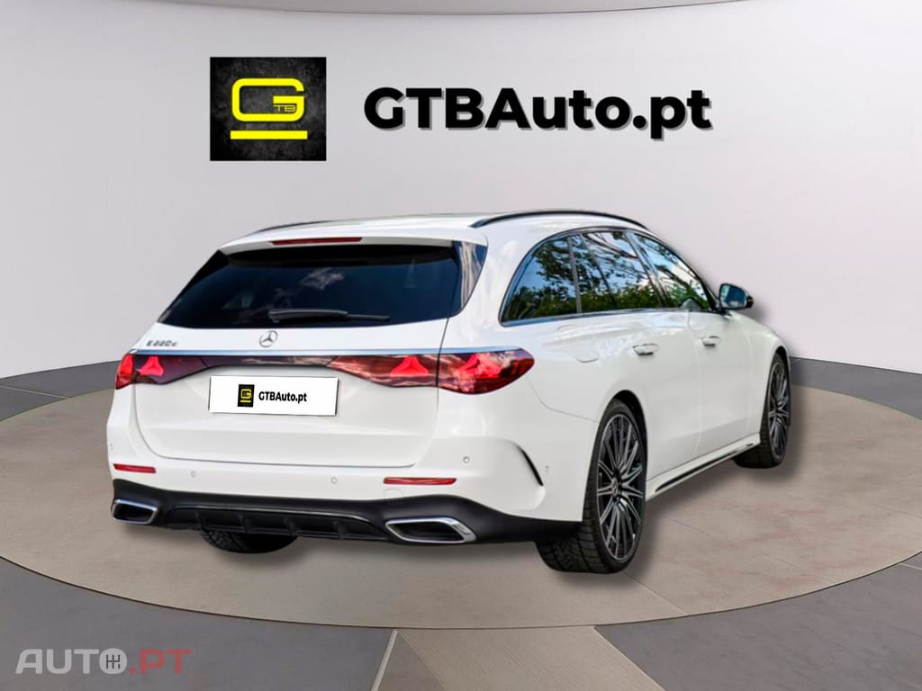 Mercedes-Benz E 220 I.V.A DEDUTÍVEL d AMG-Sport